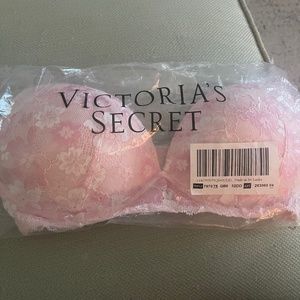 VICTORIA’S SECRET NURSING Maternity bra